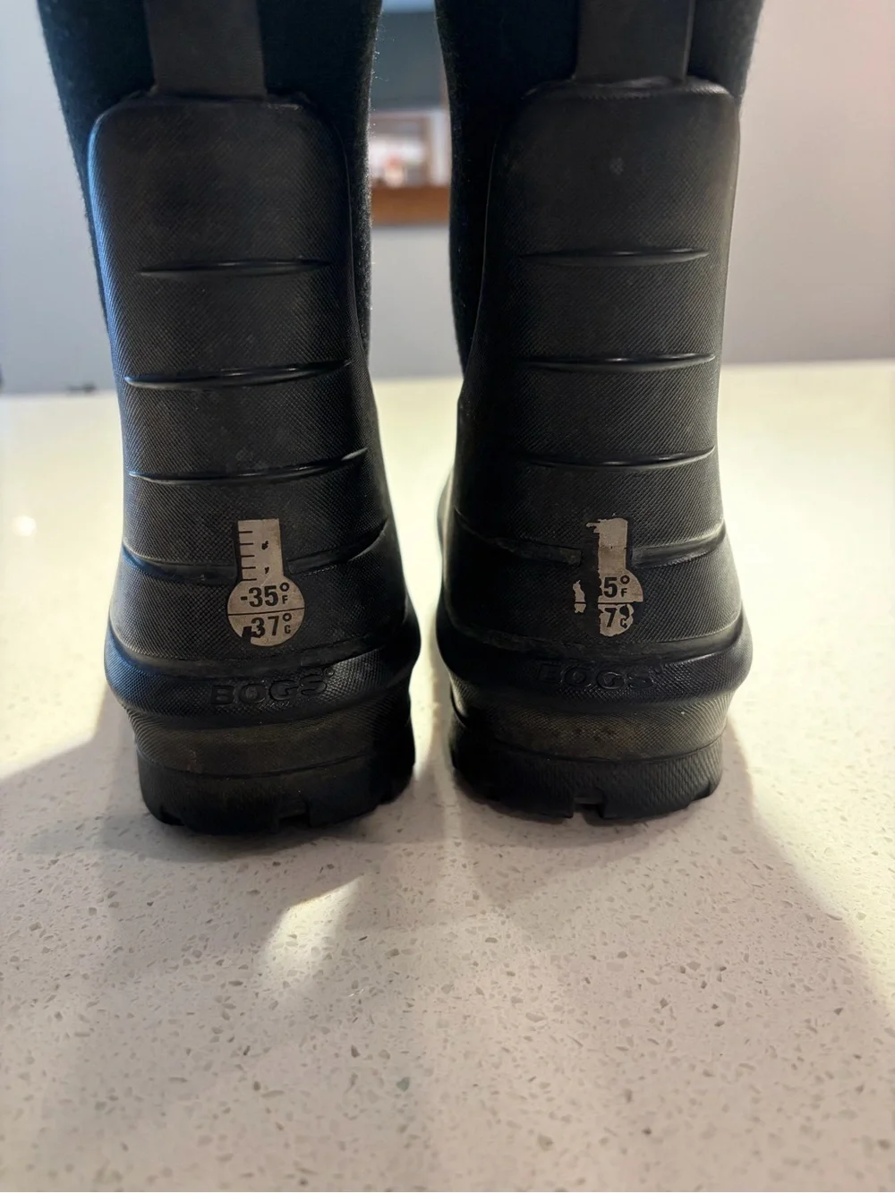 Kids Black bogs toddler size 10 winter snow  Boots